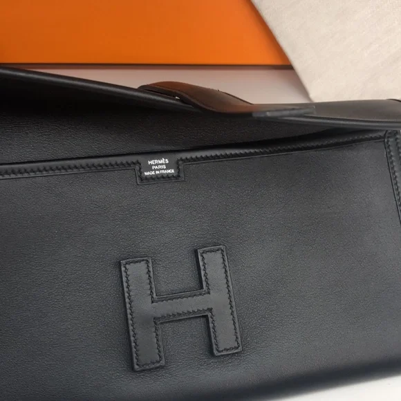 🎉HP🎉Hermes Jige clutch 100% Authentic - Picture 10 of 12